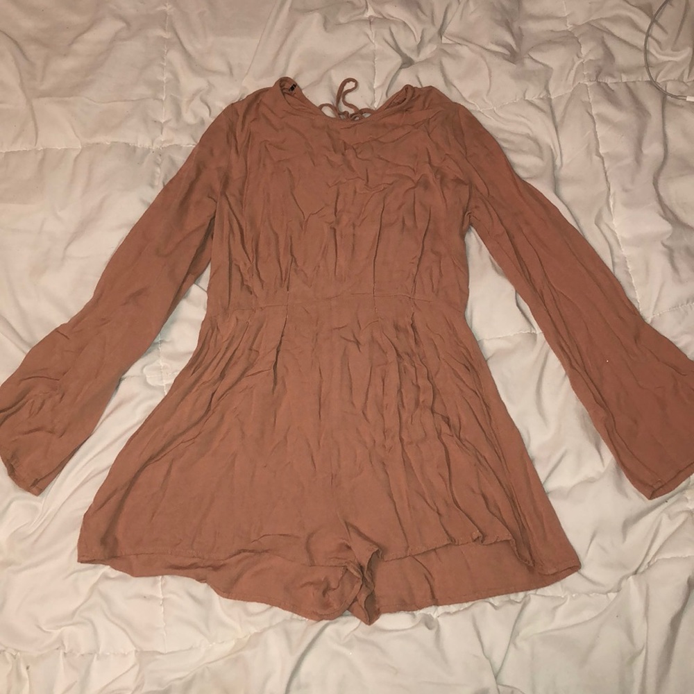 ROMPER W/ OPEN BACK